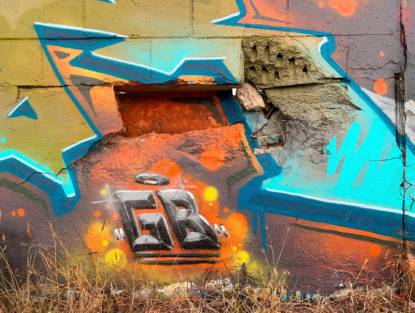 On the Wall again –  Murs et interstices