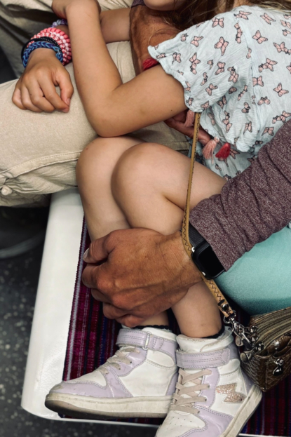 Hands of Paris